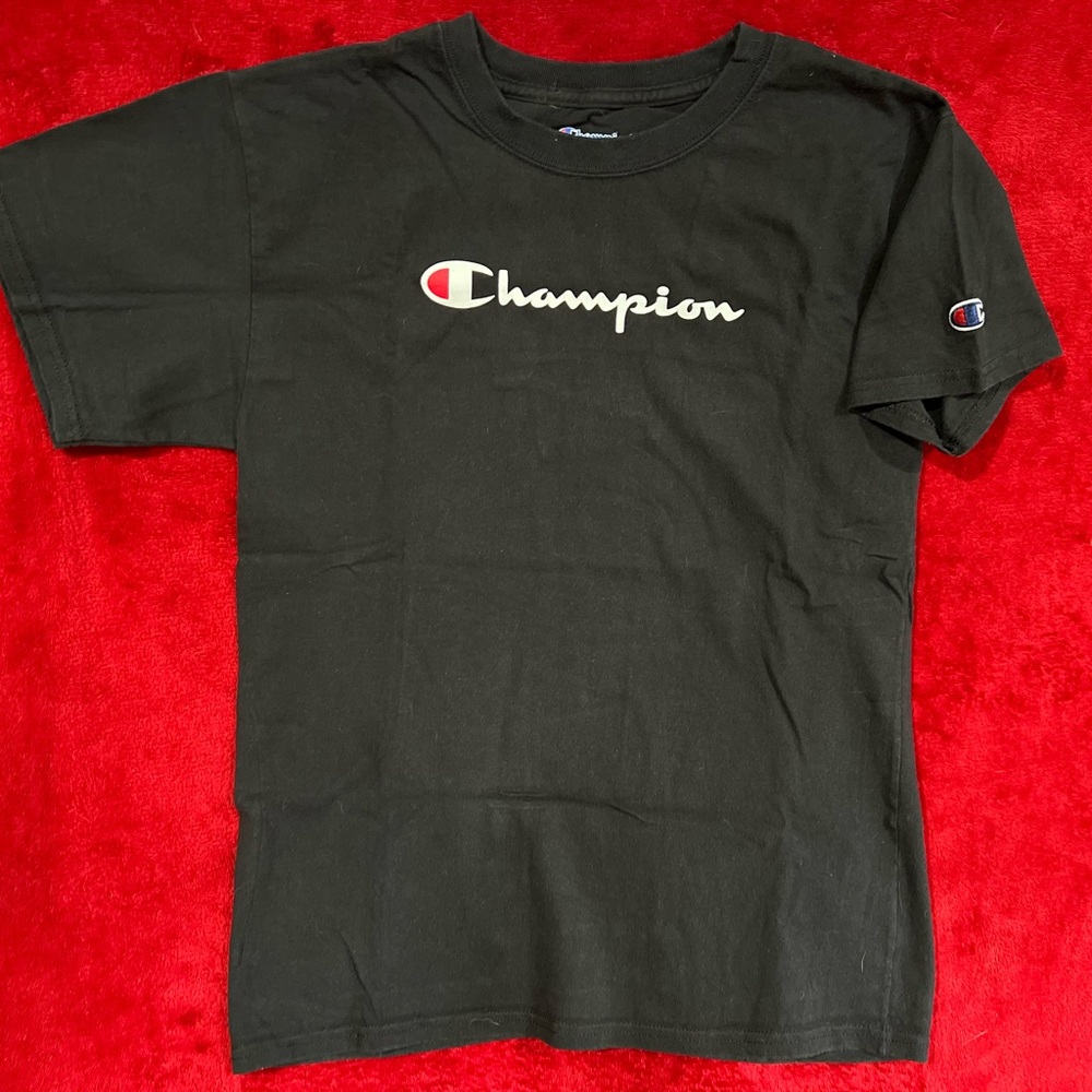 Champion authentic size YL boy t-shirt